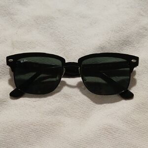 Ray-Ban Classic Black Square Sunglasses